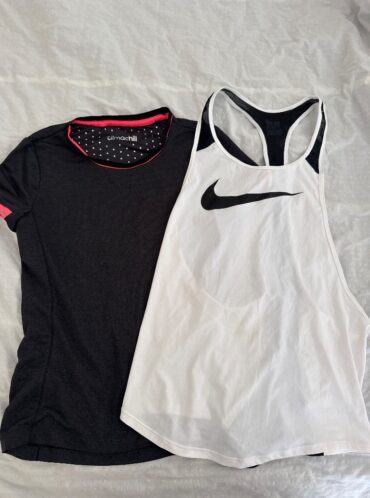 חולצת ספורט קצרה Nike