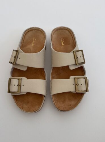 סנדלים Clarks