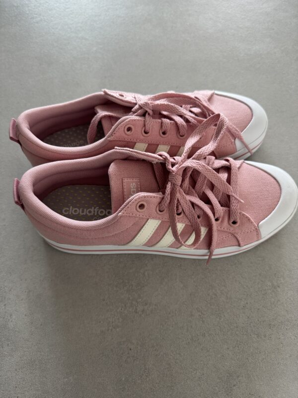 ⁦סניקרס Adidas⁩ – תמונה ⁦2⁩