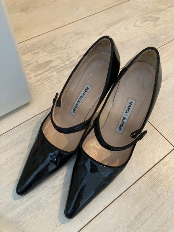 ⁦נעלי עקב Manolo Blahnik⁩ – תמונה ⁦4⁩