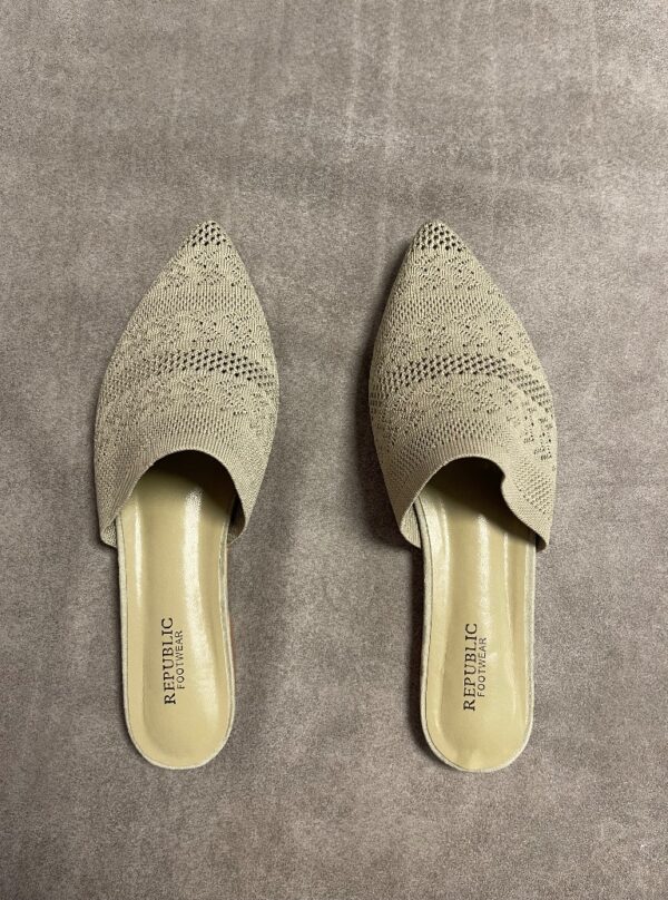 ⁦כפכפים Republic Footwear⁩ – תמונה ⁦3⁩