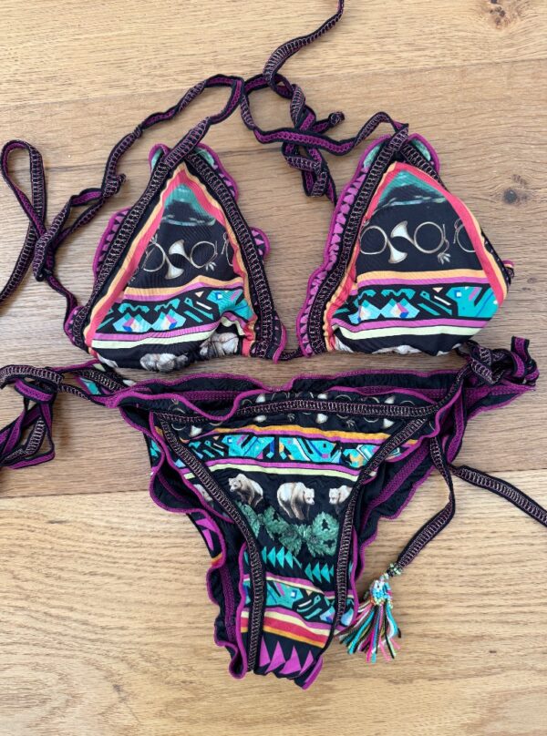 ביקיני Agua bendita
