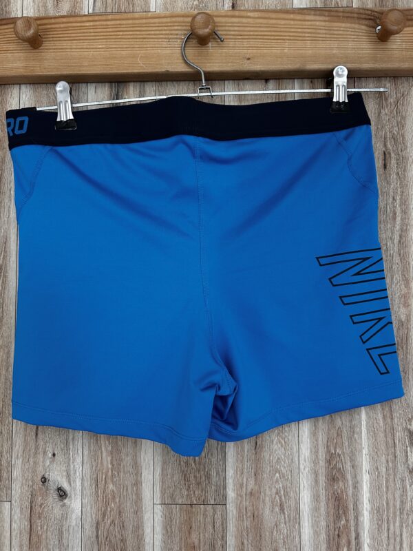 ⁦מכנסיים קצרים Nike⁩ – תמונה ⁦2⁩