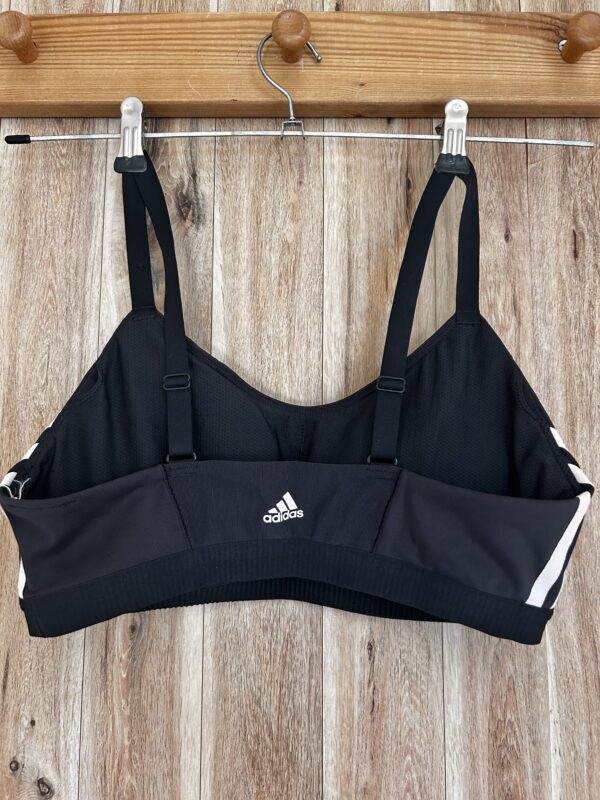 ⁦חזיית ספורט Adidas⁩ – תמונה ⁦2⁩