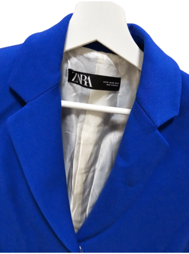 ז'קטים ומעילים מכנסיים שמלות Zara