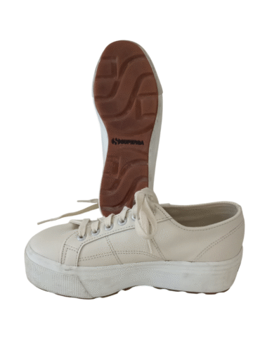 סניקרס Superga