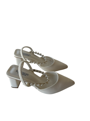 נעלי עקב Republic Footwear