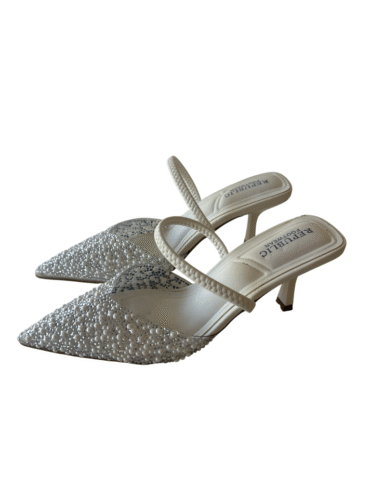 נעלי עקב Republic Footwear
