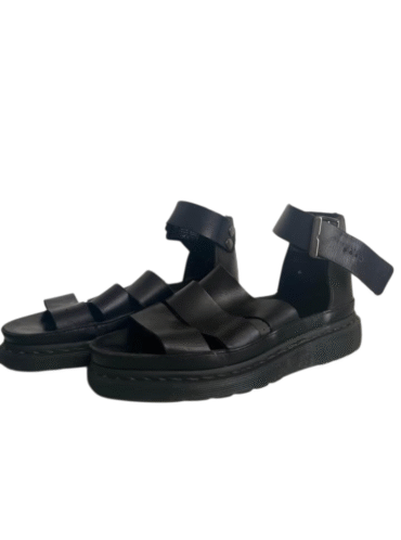סנדלים Dr. Martens