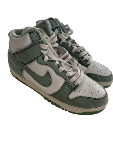 סניקרס Nike