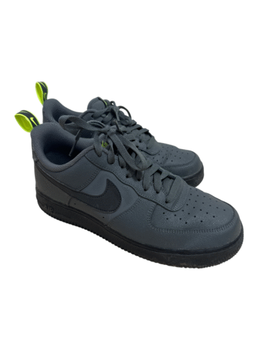 סניקרס Nike