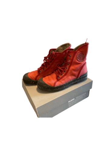 נעליים Palladium