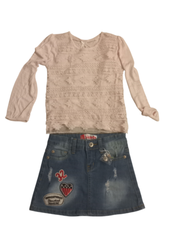 חולצה שרוול ארוך וחצאית ג'ינס