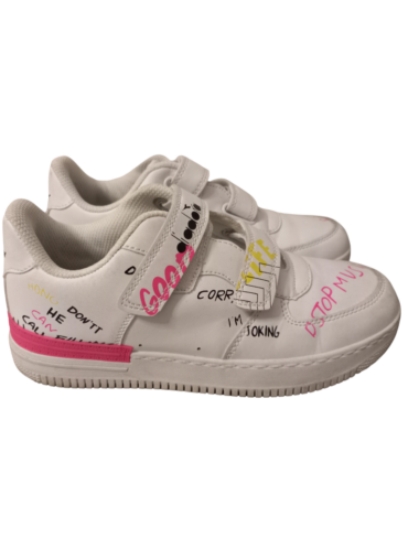 סניקרס Diadora