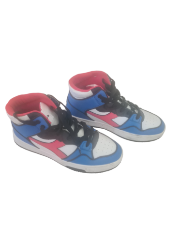 סניקרס Diadora