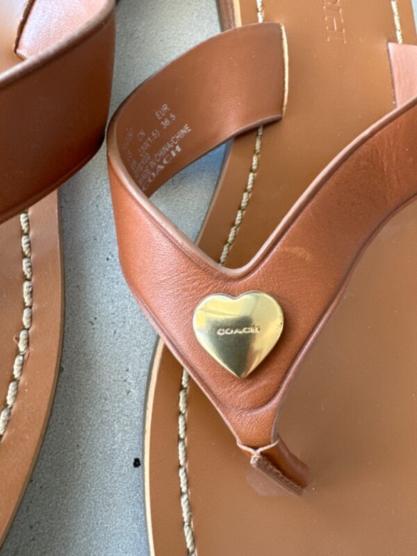 ⁦Coach leather sandals⁩ – תמונה ⁦5⁩